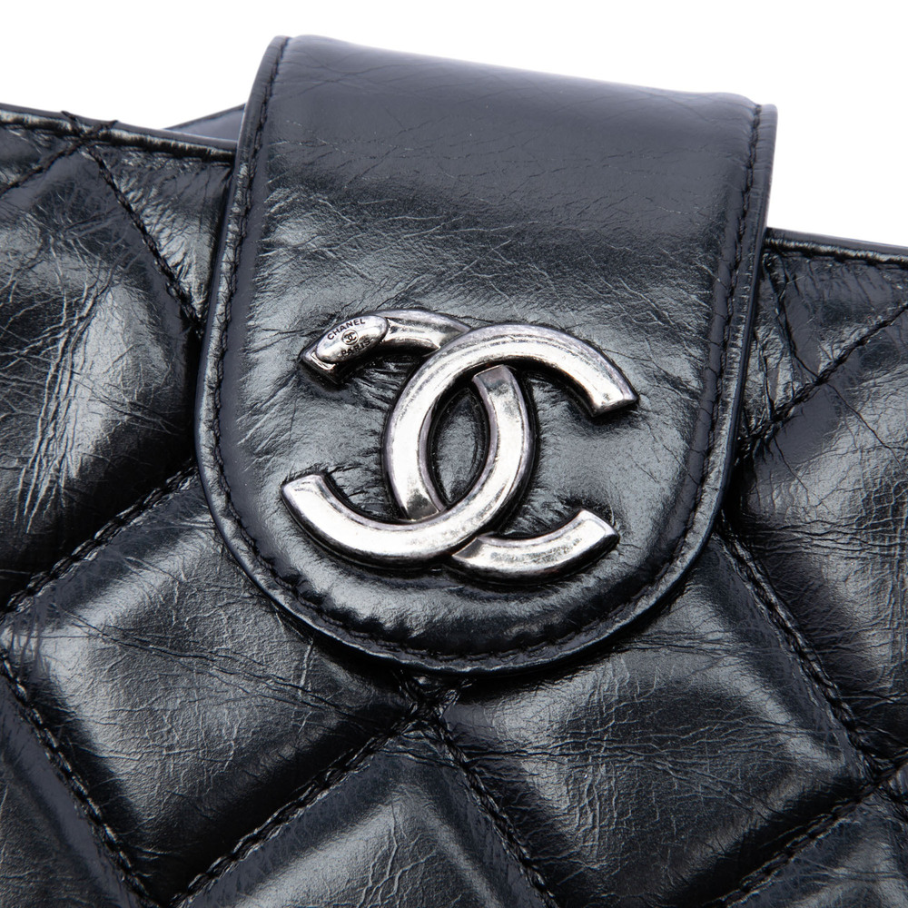 Pre-Loved Chanel Quilted Glazed Calfskin Coco Pleats Chain Clutch - Picture 5 of 6